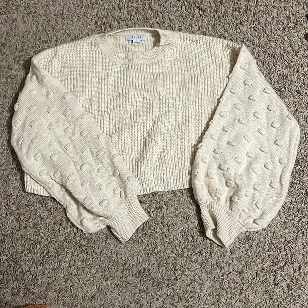 Bubble sleeve cropped sweater